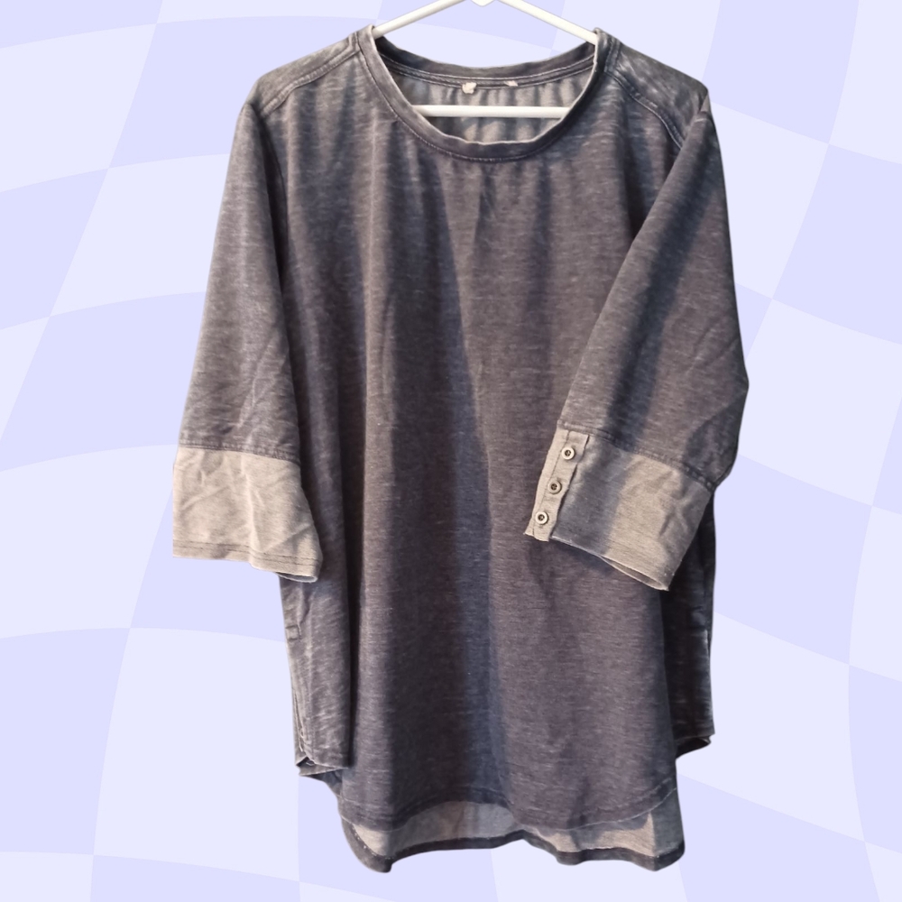 Gray 3/4 Sleeve Top with Button Detail